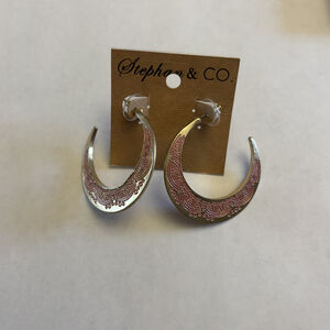 Stephan & Co. Rose Gold & Pink Filigree Etched Crescent Hoop Earrings NWT